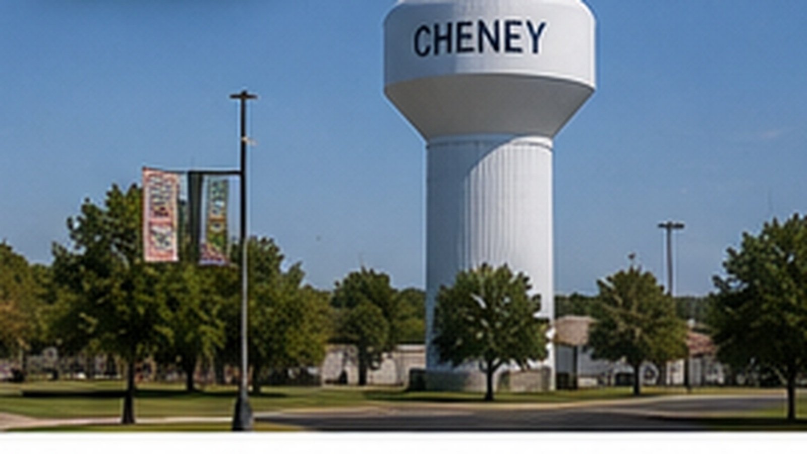 Commercial parking lot maintenance in Cheney, KS