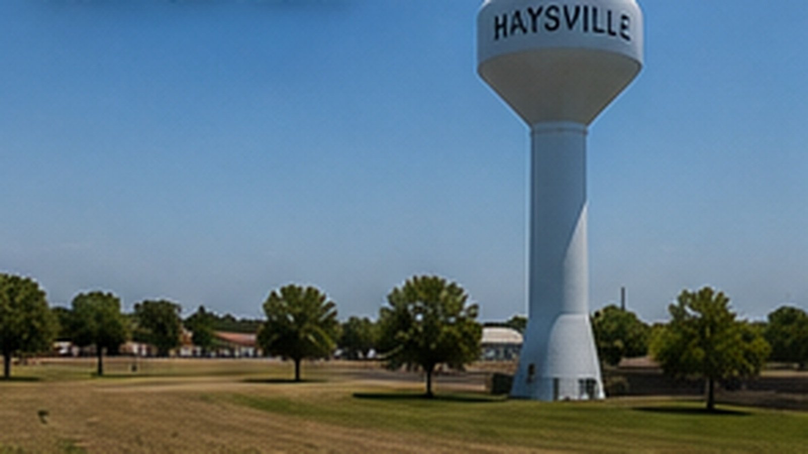Commercial parking lot maintenance in Haysville, KS