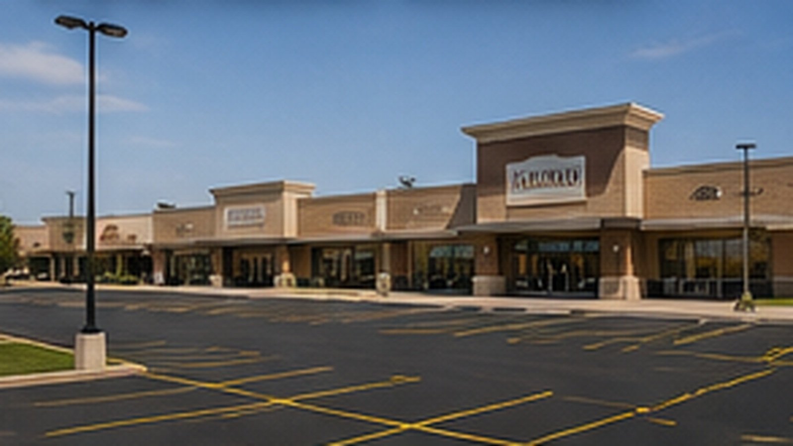 Commercial parking lot maintenance in Northeast Wichita, KS